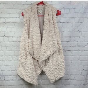 Cream/Tan Sleeveless Open Teddy Jacket